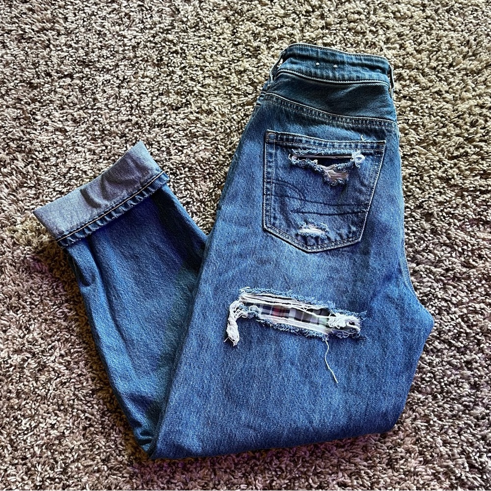 **SOLD** American Eagle Mom Jeans